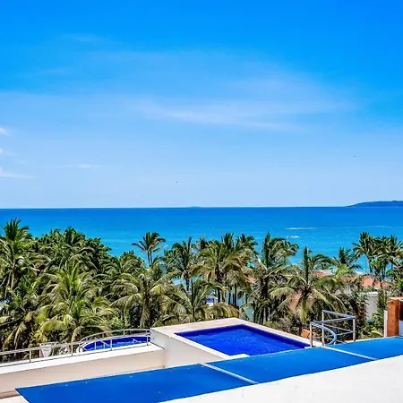Nitta Condo #105